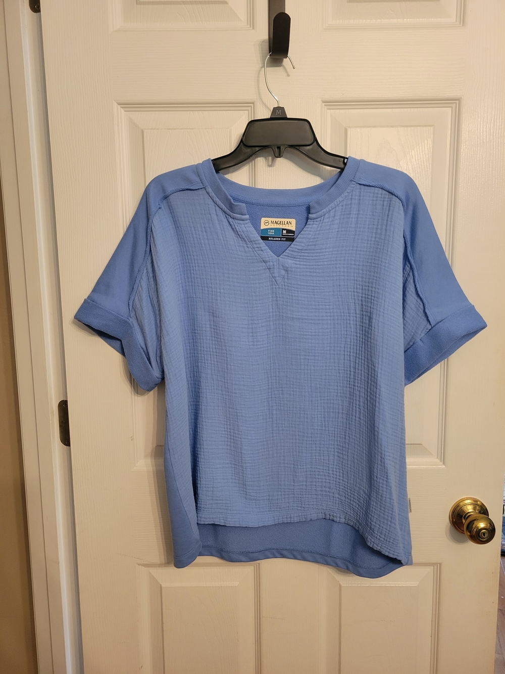 Magellan Outdoors Fish Gear Women’s Light Blue Short Sleeve Crew Top - Picture 1 of 8